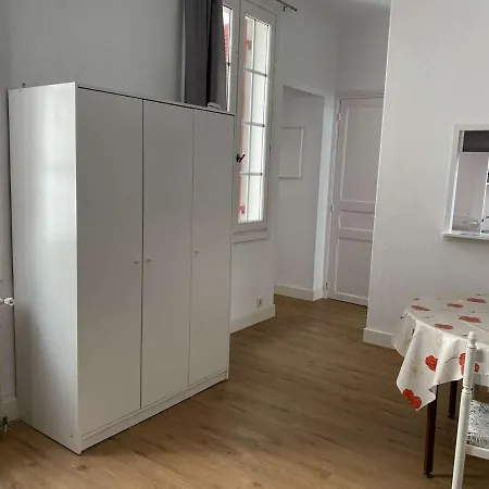 Biarritz, 1 Pièce, 2 Personnes - Fr-1-248-70 *
